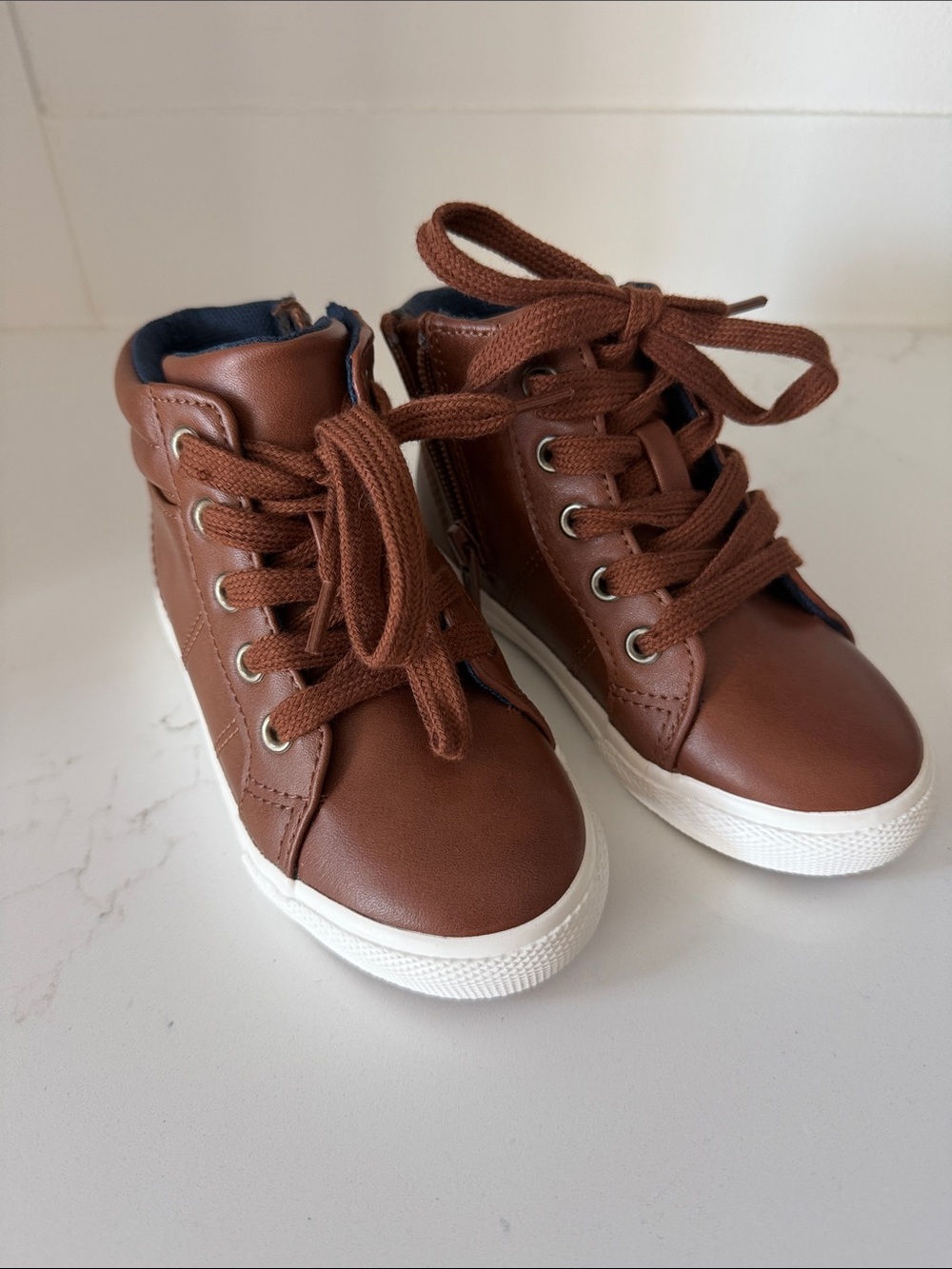 Boys Toddler 9 Cat & Jack Brown High-Top Sneakers